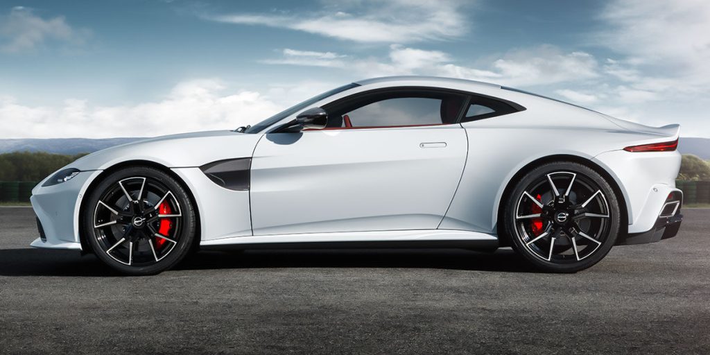 Aston Martin New Vantage エアロ!! – LAGER BLOG